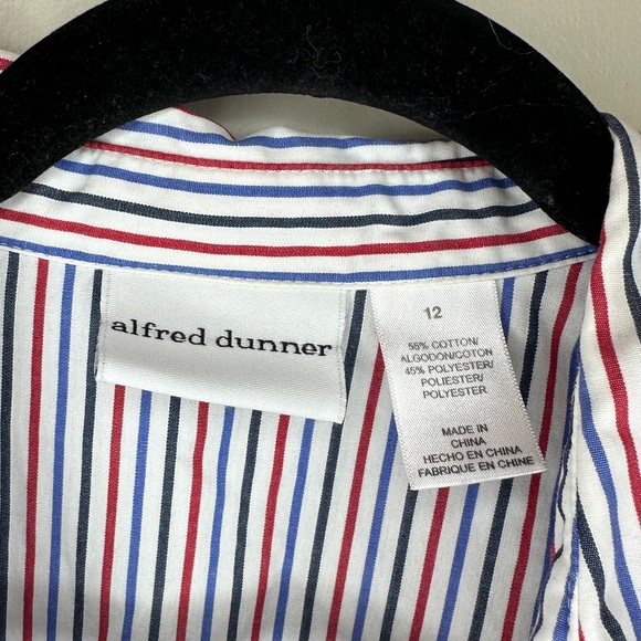 Alfred Dunner women’s size 12 red, white and blue button down - Picture 4 of 6